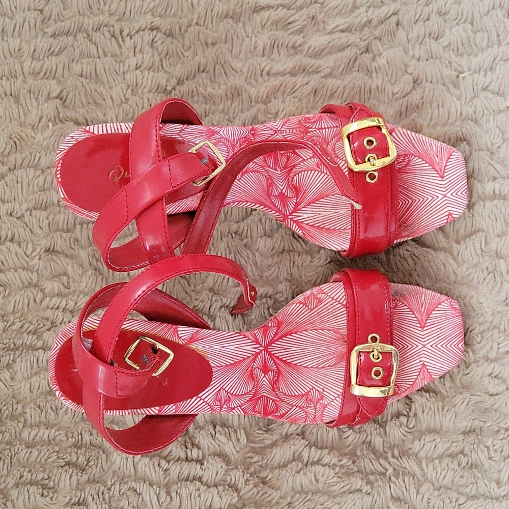 QUPID Faux Red Leather With Cork Heels US Women's Size 8